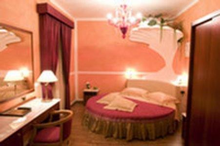 Hotel Benessere Villa Fiorita Colfiorito Exterior foto
