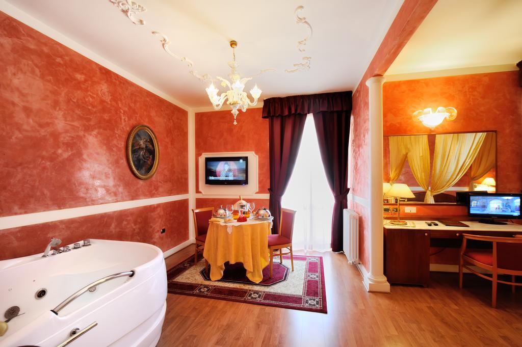 Hotel Benessere Villa Fiorita Colfiorito Exterior foto